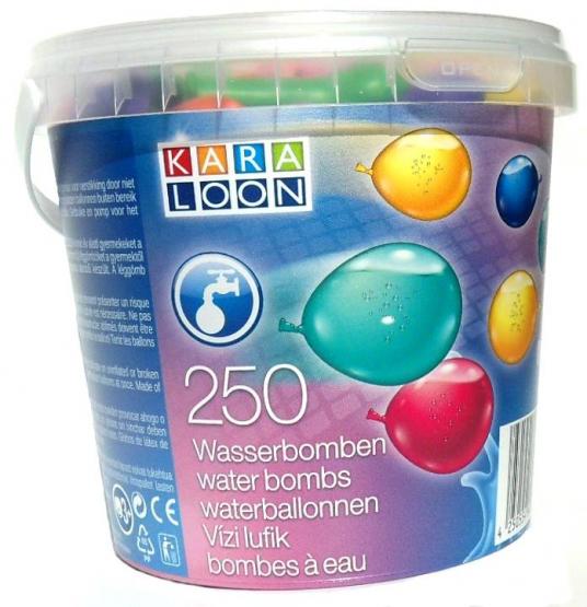 Bucket with 250 waterbombs 